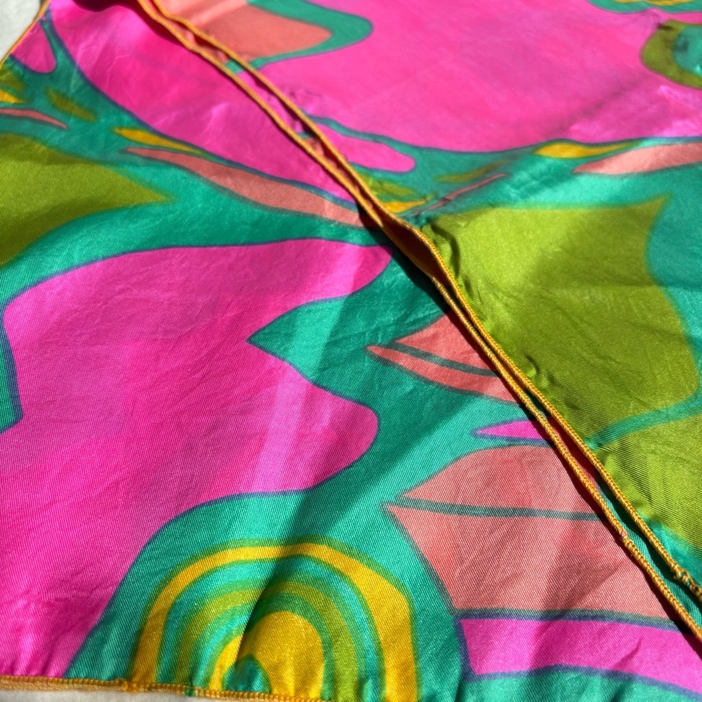 Vintage 60s Mod-Century Modern MCM Abstract Groovy Silk Feel Rectangular Scarf - Picture 8 of 17
